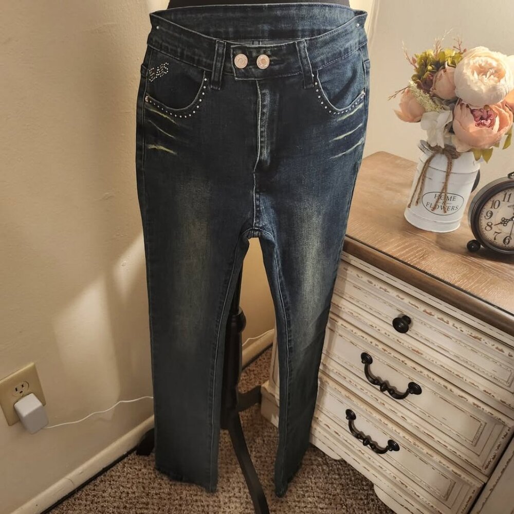 Embellished Dark Wash Jeans with Rhinestone Detailing